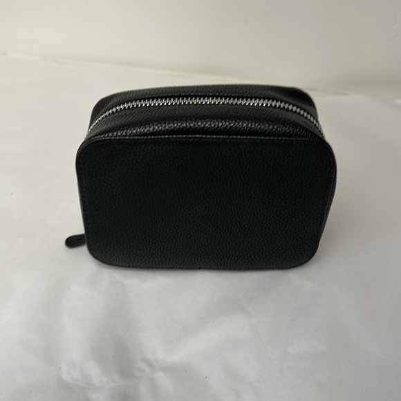 Trish McEvoy Makeup Planner - Picture 3 of 5